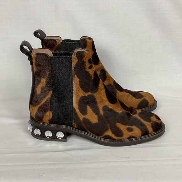 Louise Et Cie Chelsea Boot Venda Embellished Heel Animal Print Calf Hair SZ 6.5 - Picture 1 of 8